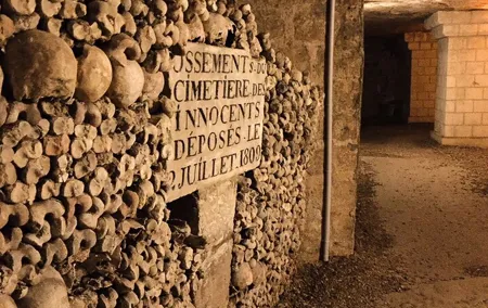 Catacombs of Paris Semi-Private VIP Restricted Access Tour