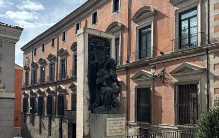 Madrid Civil War Walking Tour with Local Expert