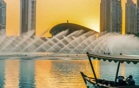 Dubai: Fountain Show and Burj Lake Ride by Traditional Boat