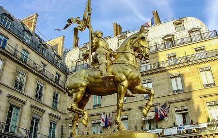 8-day Paris — Normandy — Brittany Small-group Sightseeing Tour by Minivan
