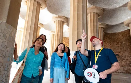 Guided Walking Tour in Park Güell Barcelona