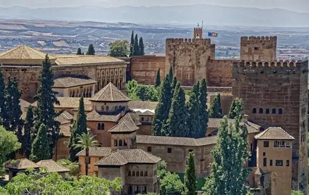 Private Alhambra Tour Officially Guided Entrance