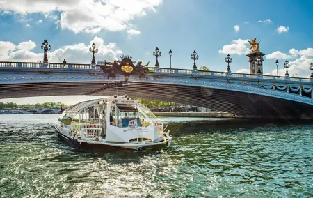 Batobus Seine River Hop on Hop off Boat Ticket