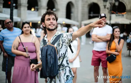 Barcelona: Old Town Guided Walking Tour
