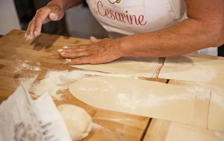Private Pasta & Tiramisu Class at a Cesarina's home with tasting in Camogli
