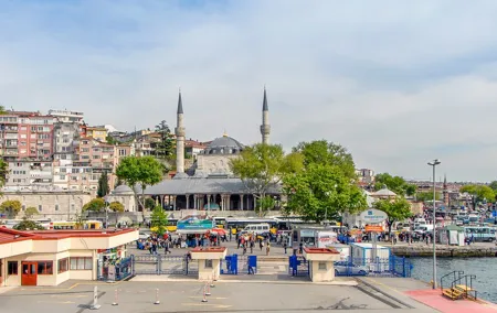 Istanbul Asian Side, Uskudar and Kadikoy Guided Tour