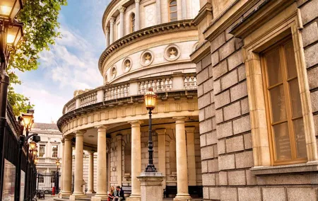 Discover Dublin City Sights with Irish History and Culture