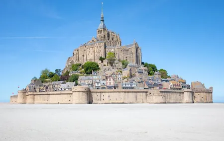 Mont Saint-Michel Day Private Tour from Paris