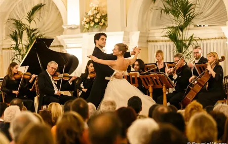 Kursalon Vienna: Strauss and Mozart Concert With Dinner