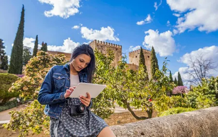 Granada Walking Tour with Audioguide on your Smartphone
