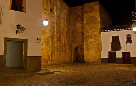 Night Tour and Museum of the Inquisition in Granada Mysteriosa