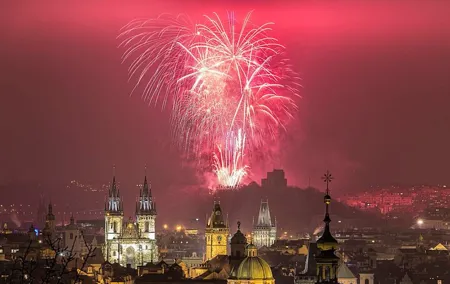 Drunken Monkey New Years Eve Pub Crawl, 2hr Open Bar & SaSaZu