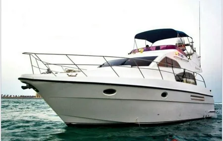 Private Yacht Cruising Tour from Dubai Marina