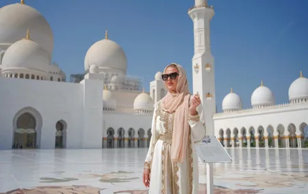 Explore Abu Dhabi in 2 Days from Dubai