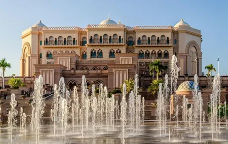 Abu Dhabi City Tour, Grand Mosque, Emirates Palace And The Louvre