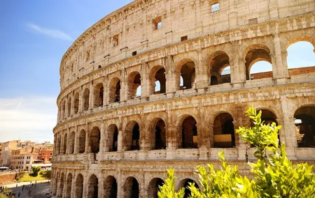 Colosseum Escorted Entrance Combo Pass with Open Bus