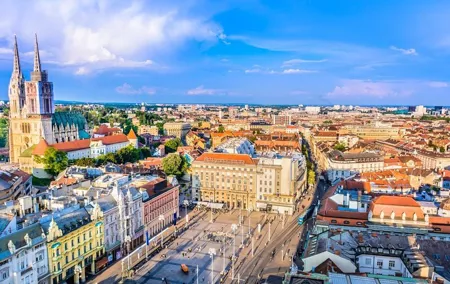 Budapest-Zagreb private transfer with a luxury van