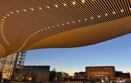 Glorious Helsinki Illuminated: Private Evening Driving Tour