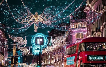 London Christmas Lights Guided Walk Tour