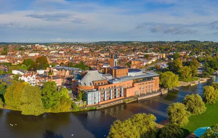 Day Trip from London to Stratford-upon-Avon and Warwick Castle