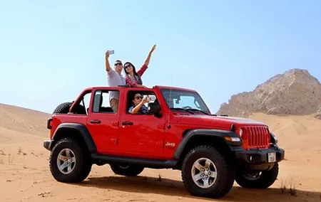 Private Wrangler Jeep Desert Safari Sunset, Camel Ride BBQ Dinner