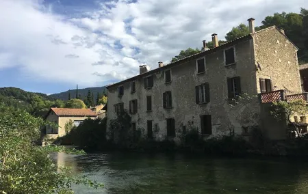 Picturesque Luberon - From MARSEILLE