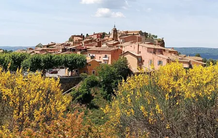 Private Tour Perched Villages of Luberon & (LAVENDER JUNE/JULY)
