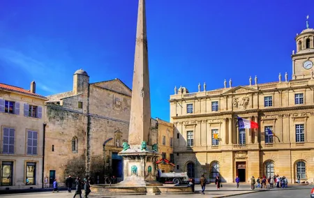 Private Day Trip to Arles Les Baux de Provence and Saint Remy de Provence