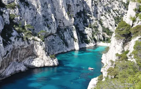 Aix en Provence & Cassis Private Tour with Official Tour Guide !