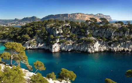 Discover Cassis from Marseille Cruise Port or Hotel by Luxury Van