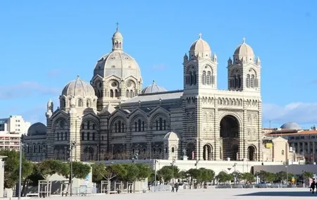 Marseille Local Neighborhoods Guided Walking Tour