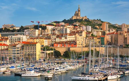 Marseille Scavenger Hunt and Highlights Self-Guided Tour
