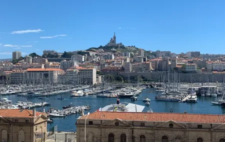 Walking City Tour in Le Panier District
