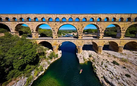 Marseille to Avignon & Pont du Gard: Private Historic Tour