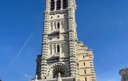 Private 1 day tour from Marseille Cruise Aix Cassis