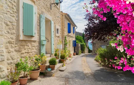 Private 8-Hour Tour: Aix-en-Provence, Cassis & Marseille