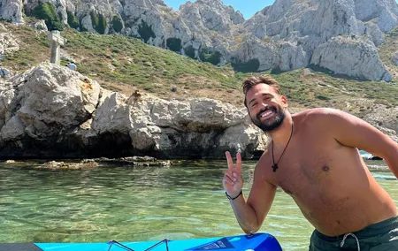 Guided paddle excursion EN the coves DE Marseille