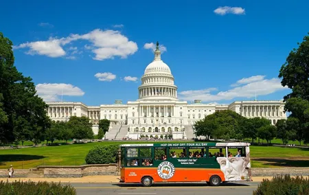 Washington DC Hop-On Hop-off Trolley Tour with 15 Stops