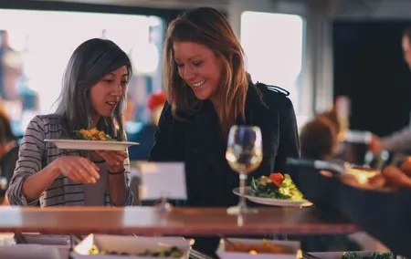 City Cruises Washington DC: Signature Scenic Lunch Cruise