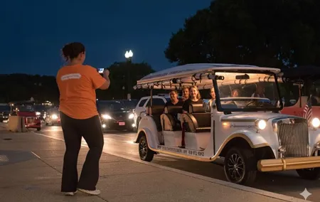 Washington DC Guided Night Tour Monuments Lit Up by Electric Cart