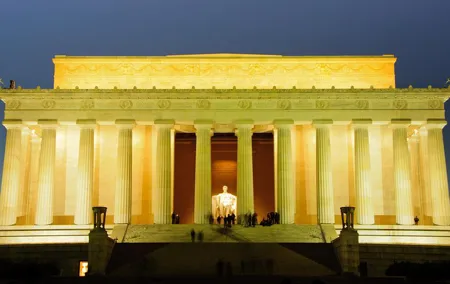 Washington DC After Dark Night-Time Sightseeing Wonder Tour