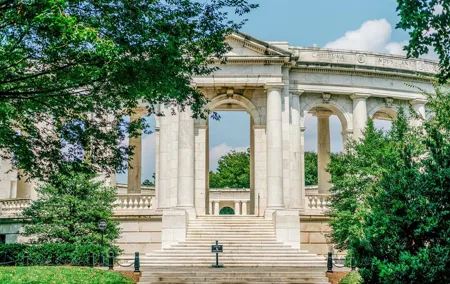 Arlington Cemetery Guided Morning or Afternoon Walking Tour 