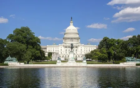 DC City Tour with 10+ Stops, Seasonal Cruise, Optional Tickets