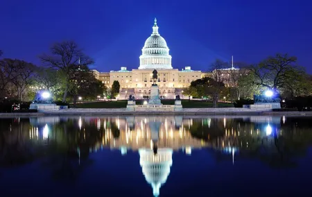 Private Washington DC Night City Tour with Stops at 6 Top Sites