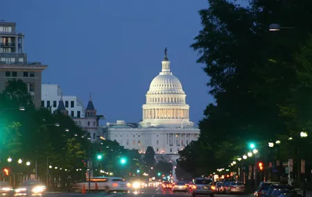 3-4 Hour Private DC City Moonlight Tour by Van