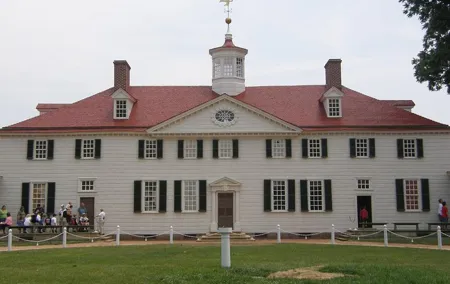 Private Mt. Vernon/Arlington Cemetery Tour for up to 10 Guests