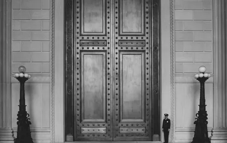National Archives + National Portrait Gallery Tour 6ppl Max