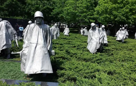 museum visit Us capitol City Tour Cruise cherry blossom 10 hours