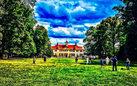 PrivateTour of Mount Vernon By Van.