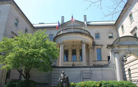 Washington DC Embassy Row: At your leisure & pace. Downloadable audiovisual tour